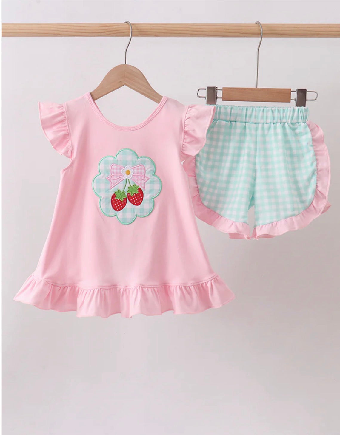 Strawberry Applique Knit Set 12 Months
