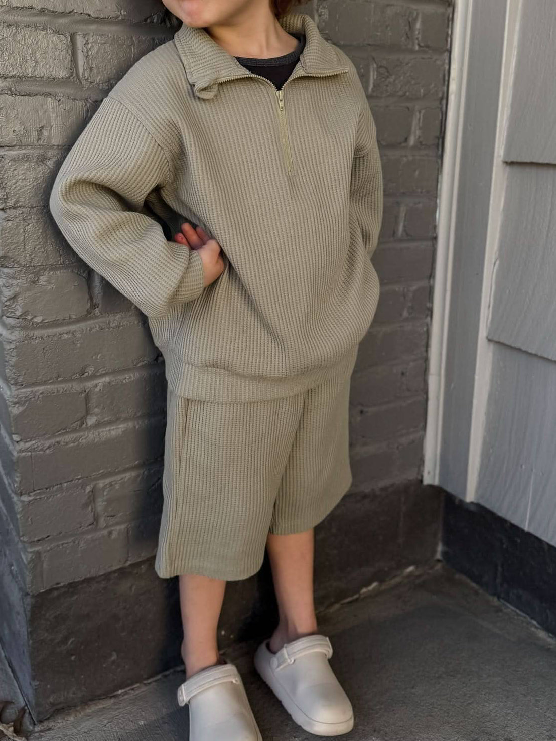 [At Noon Original Design] Kids Half-Zip Waffle Top and Shorts Set  - Sage Green / 2-3T
