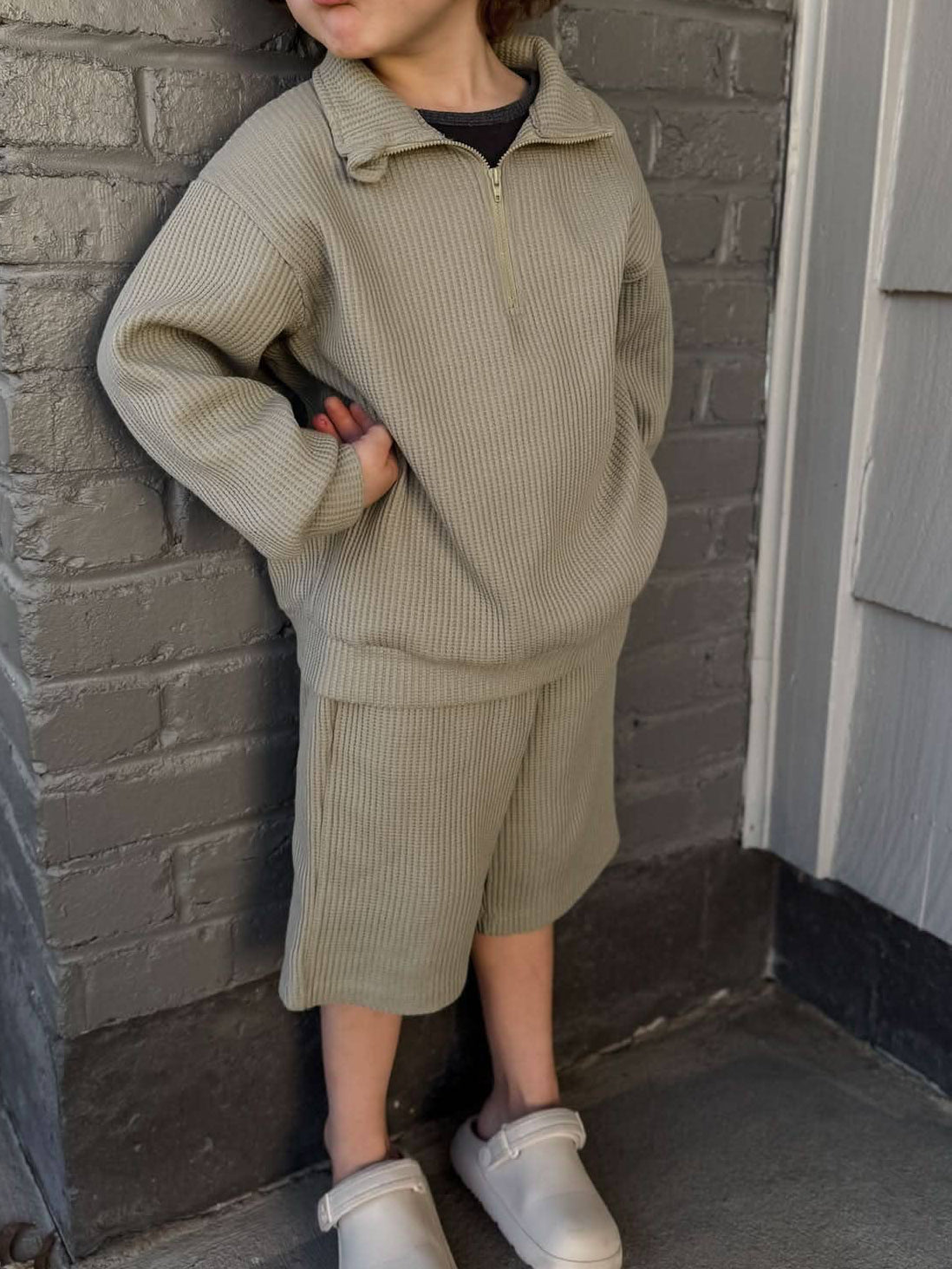 [At Noon Original Design] Kids Half-Zip Waffle Top and Shorts Set Sage Green / 3-4T