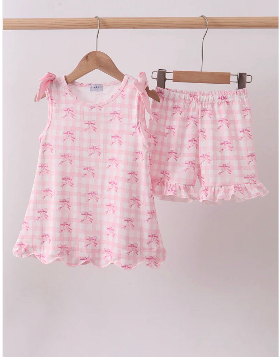 Pink bow print scalloped ruffle shorts set 12 months
